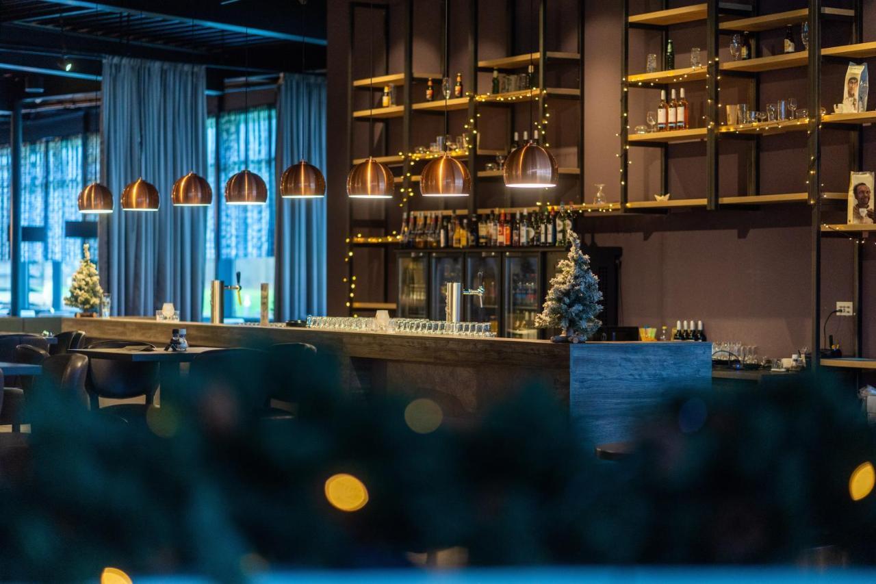 Hotel De Bonte Wever Assen Bagian luar foto