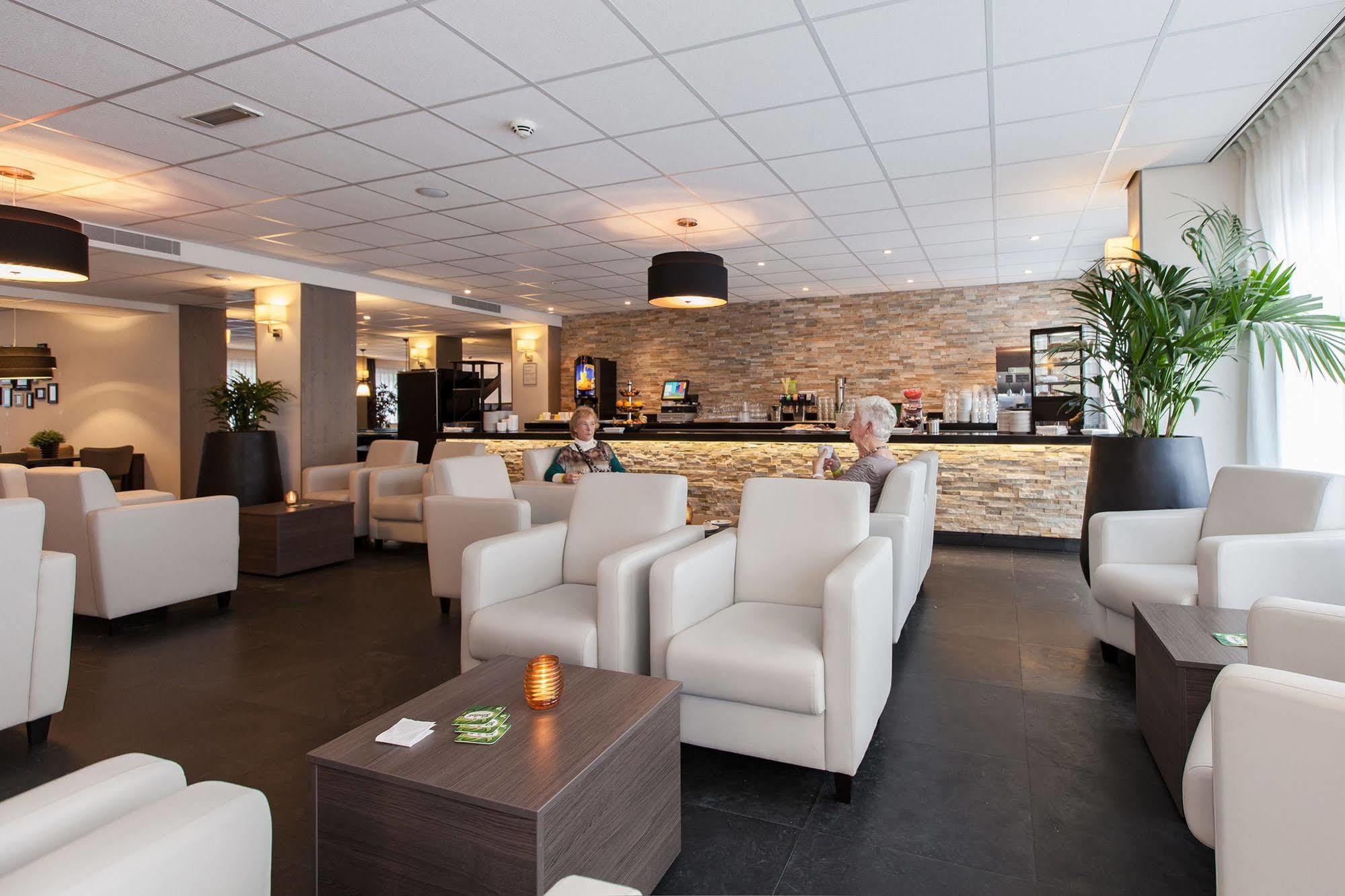 Hotel De Bonte Wever Assen Bagian luar foto