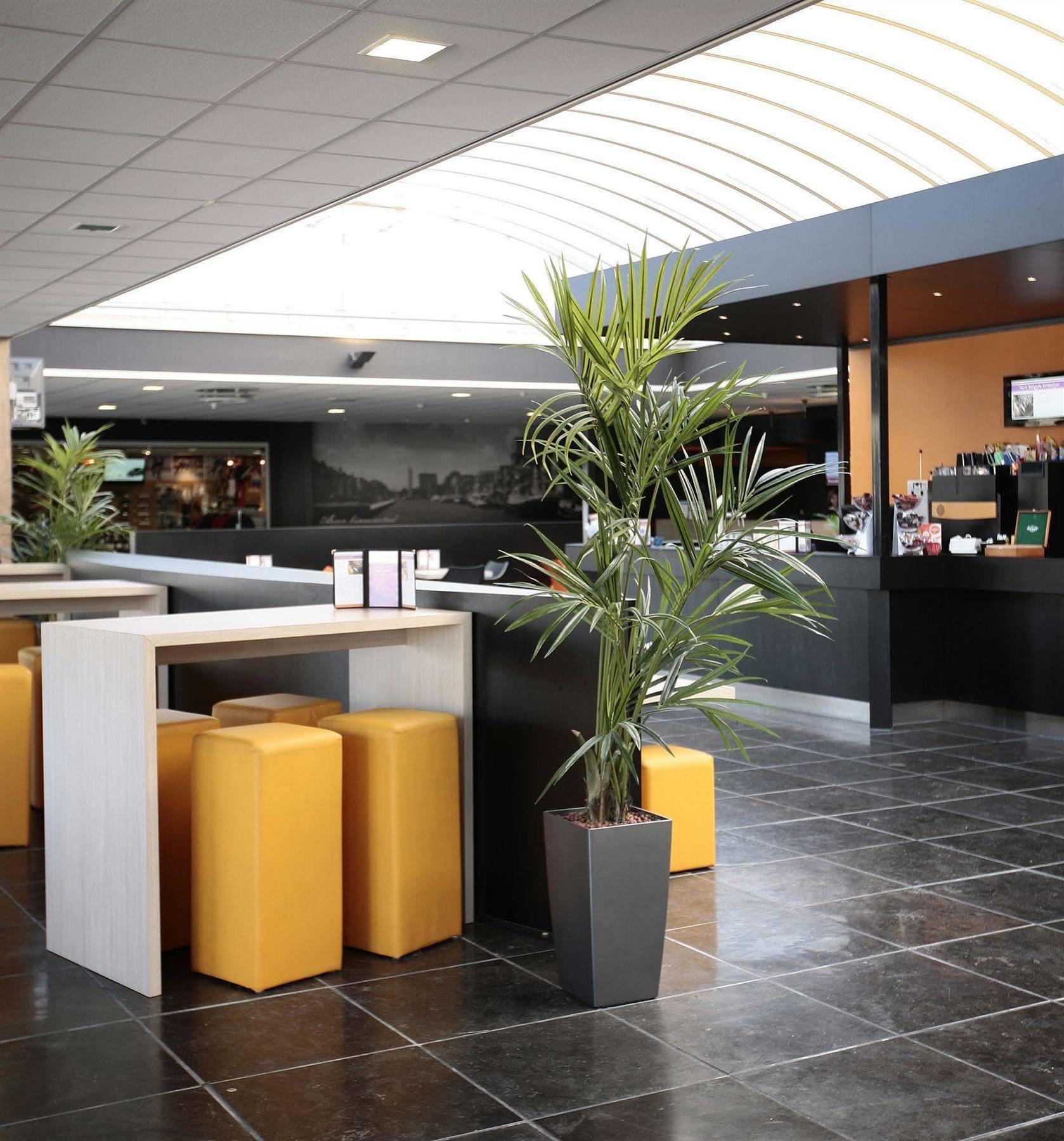 Hotel De Bonte Wever Assen Bagian luar foto